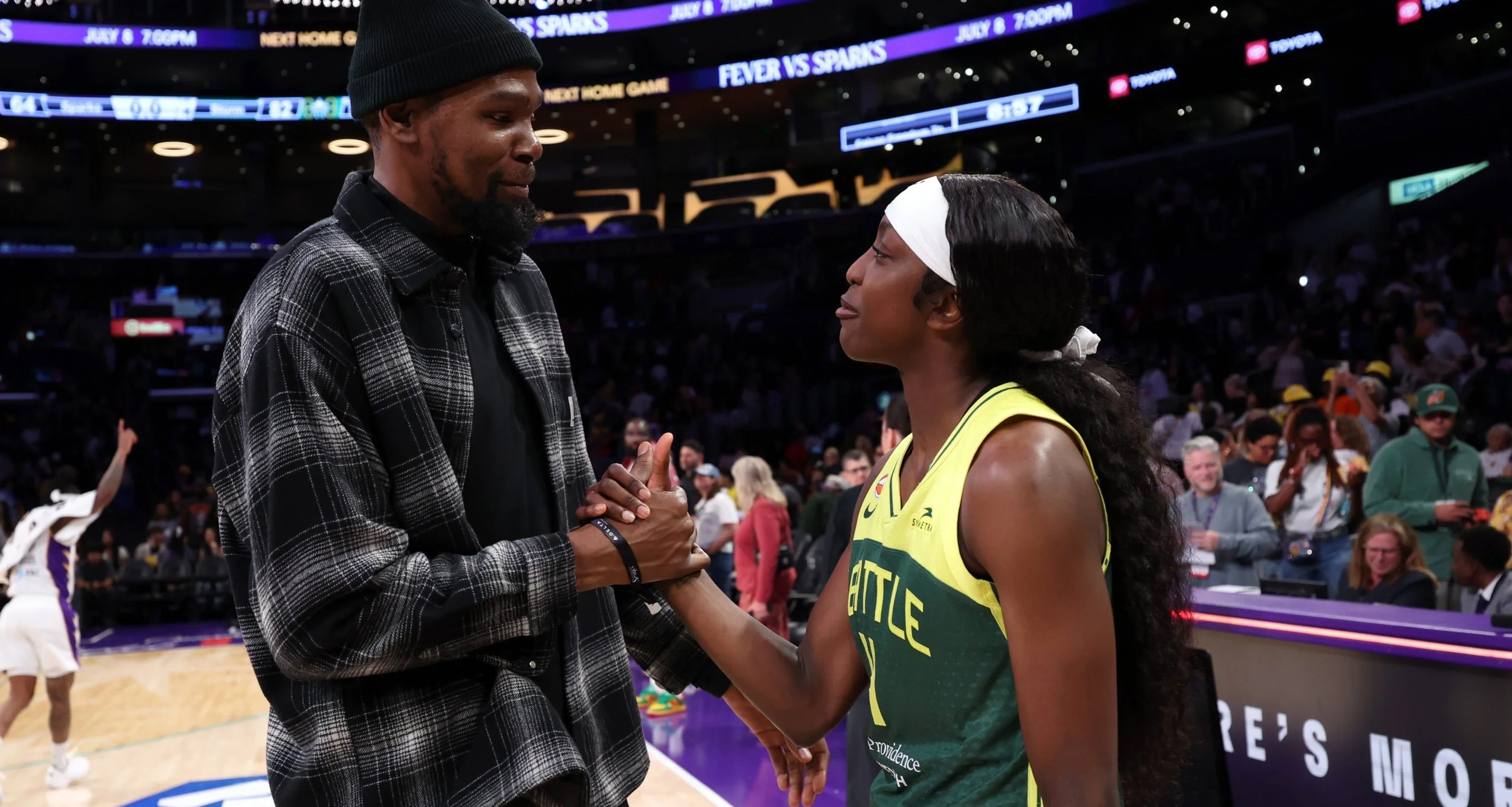 Kevin Durant Advocates for WNBA Amid Controversy Surrounding Off-Court Noise