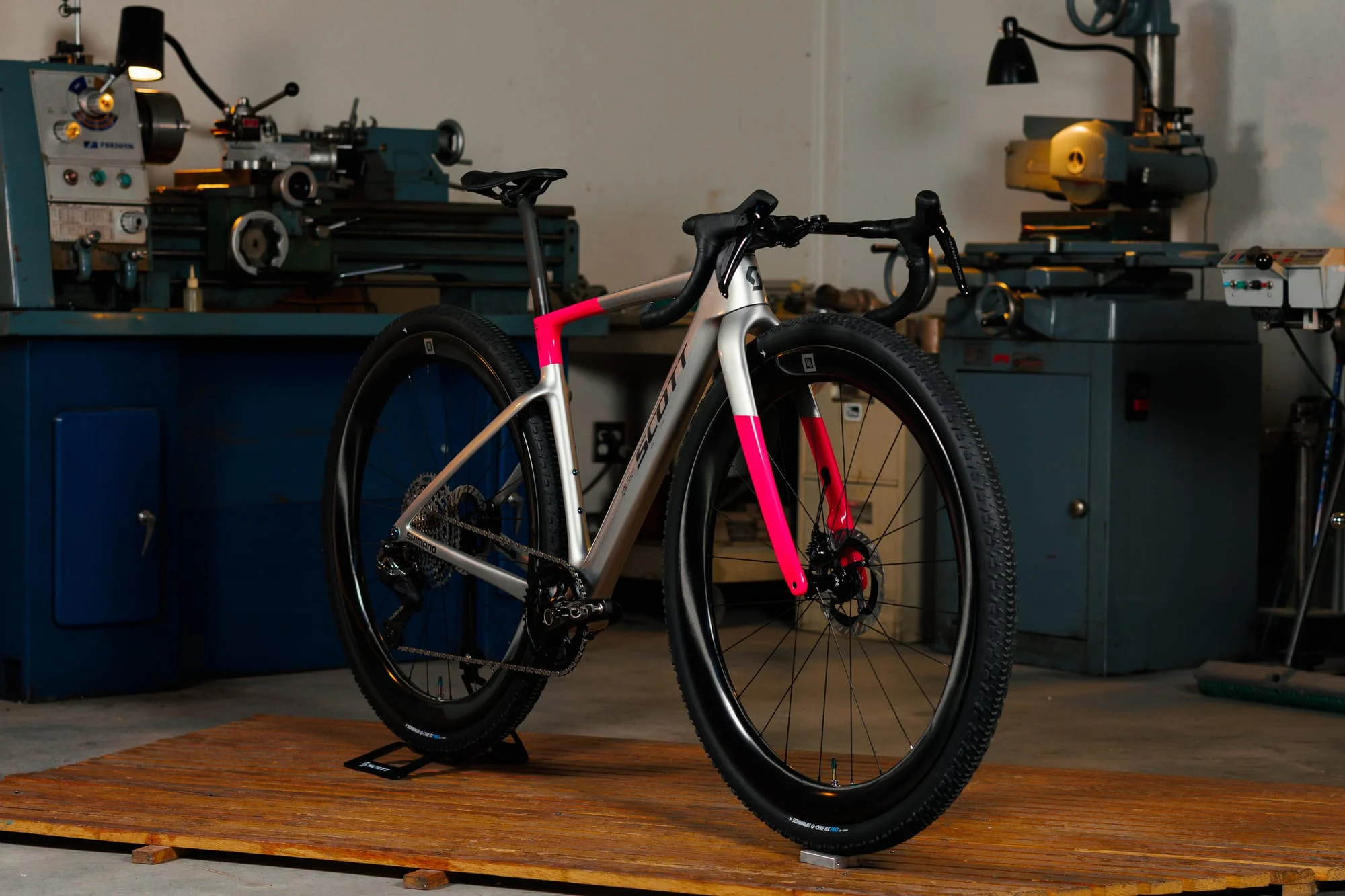 Cam Jones will race Unbound on a prototype Scott with 32" wheels - and you can’t buy it